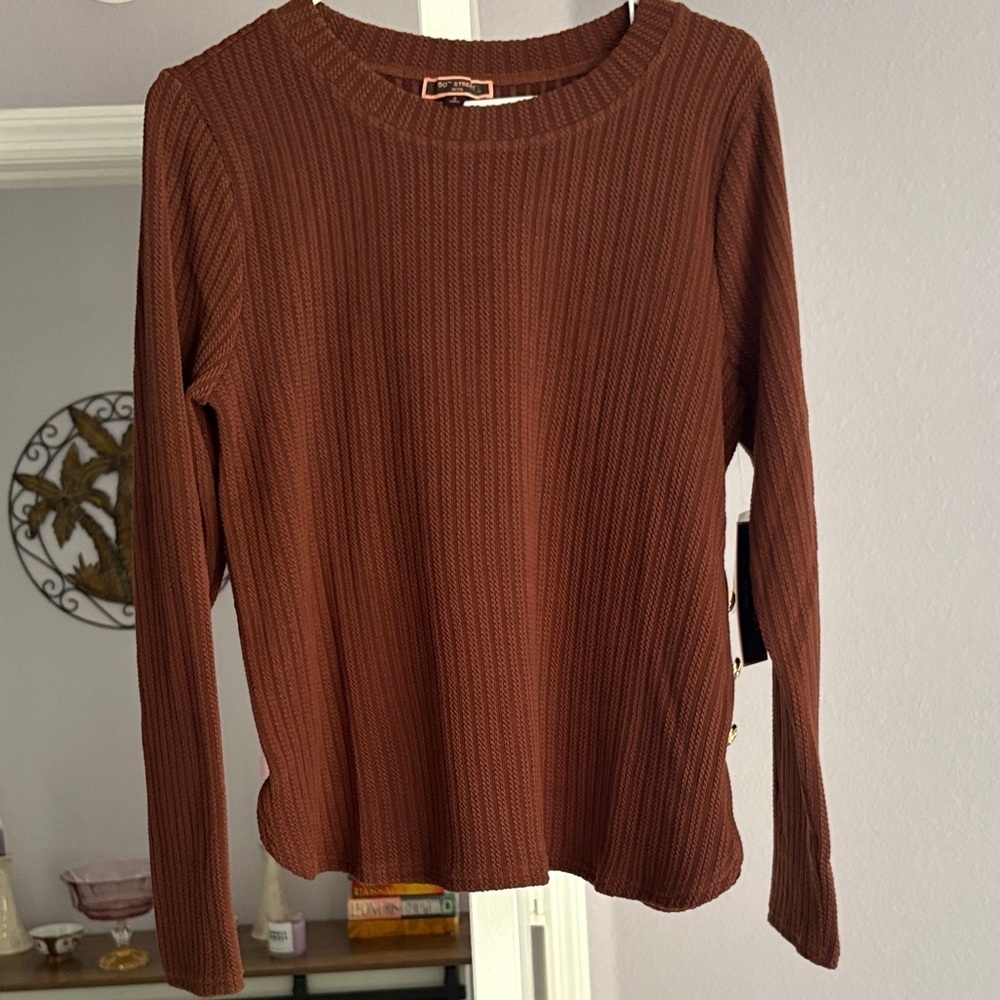 Elegant Brown Ribbed Crew Neck Sweater button detail - Picture 1 of 8